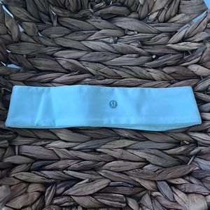 🍋🍋lululemon headband - brand new - never worn!